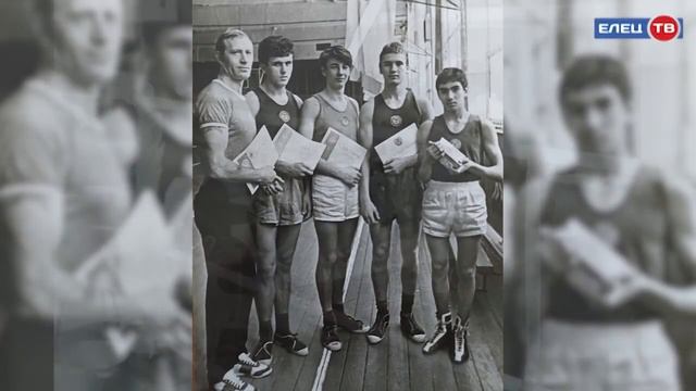 Юрию Оборотову вручили благодарственное письмо главы города в юбилейный день рождения смотреть онлайн