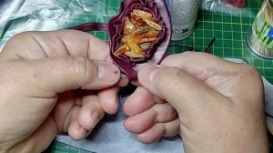 КУЛОН БРОШЬ ИЗ КУСОЧКОВ КОЖИ И ЯНТАРЯ.ОРИГИНАЛЬНОЕ УКРАШЕНИЕ СВОИМИ РУКАМИ.