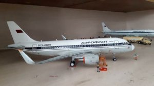 Модель самолета А-319 в М.1:72
