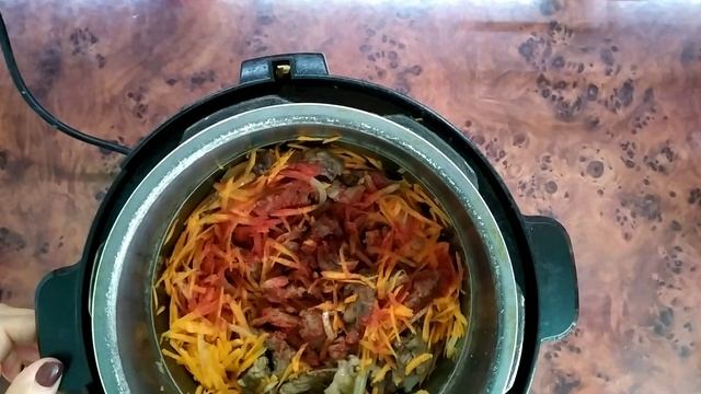 Тушеная капуста
Как тушить капусту в мультиварке.