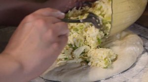 осетинский пирог с черемшой и сыром (давонджын)