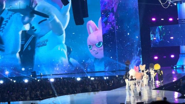 [4K] 230701 Stray Kids 3rd Fan Meeting - Star Lost with SKZOO + Ment смотреть онлайн