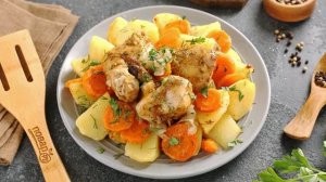 Кролик с картошкой в рукаве