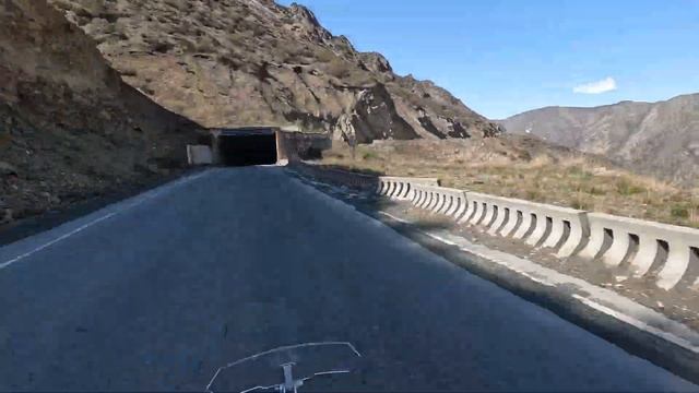 Кыргызстан. Перевал Тоо Ашуу или Верблюжий (горный) перевал (3586м). Скоростная запись. Kyrgyzstan. смотреть онлайн