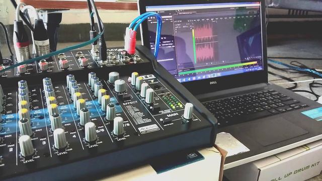 ทดสอบบันทึกเสียงร้องคาราโอเกะผ่านมิกซ์ ALTO ZMX122fx смотреть онлайн