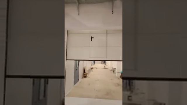 Врезка калитки своими руками в секционные ворота