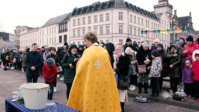 Святкова служба з освяченням води та акція "Подаруй тепло солдату".(Німеччина, м.Шверін, 21.01.2023 смотреть онлайн