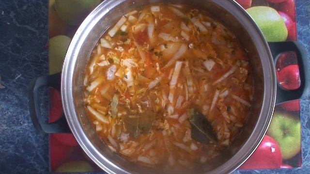 Рецепт: Щи или Суп с пекинской капустой и кус кусом. Блины на сыворотке