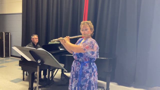 Freshman year, fall jury, Sonata for Flute and Piano by Otar Taktakishvili смотреть онлайн