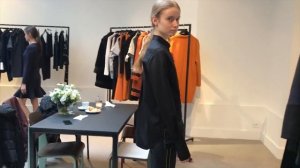 СЕКРЕТЫ СТИЛЯ ВИКТОРИИ БЕКХЭМ | ОБЗОР ПАРИЖСКОЙ ШТАБ-КВАРТИРЫ И НОВАЯ КОЛЛЕКЦИЯ VICTORIA BECKHAM