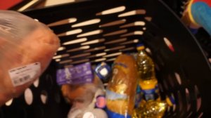 VLOG Помогаем продуктами соседской бабушке тёте Дине. 94 года