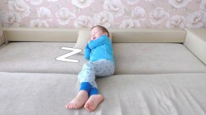 Пять маленьких детей прыгают на кроватке Nursery Rhymes