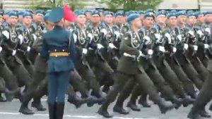 прохождение вдв на параде победы на красной площади