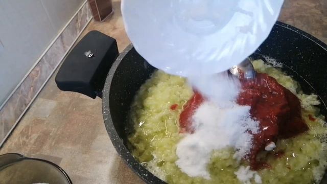 Как в СОВЕТСКОЕ время КАБАЧКОВАЯ ИКРА на зиму ПРОСТОЙ БЫСТРЫЙ ВКУСНЫЙ пп рецепт из магазина СССР смотреть онлайн