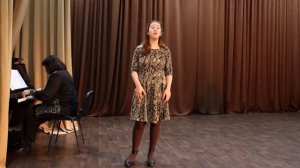 Русская народная песня "У зари -то, у зореньки много ясных звезд" исполняет Диана Довгулевич