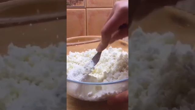 ВАРЕНИКИ С ЗЕЛЕНЬЮ И АДЫГЕЙСКИМ СЫРОМ