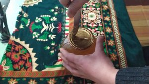 Как открыть банку с помощью ножа.
