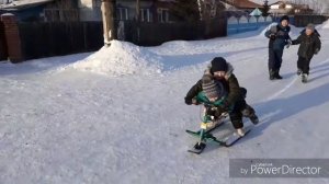 Наши сани едут сами