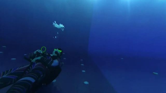 Русалка в бассейне) смотреть онлайн