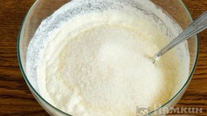 Манник с курагой в духовке