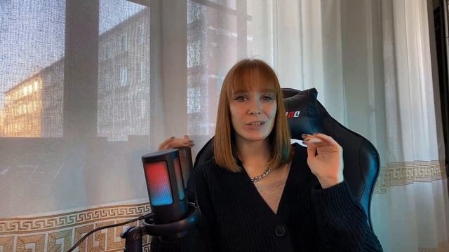 ЕСЛИ ВЫ ВЛЮБИТЕ АУДИТОРИЮ В СЕБЯ — ВЫ ПРОДАДИТЕ ЧТО УГОДНО | Почему контент не имеет смысла