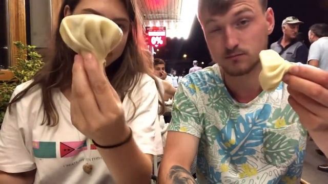 Как Правильно Кушать Грузинские ХЕНКАЛИ / ГРУЗИЯ смотреть онлайн