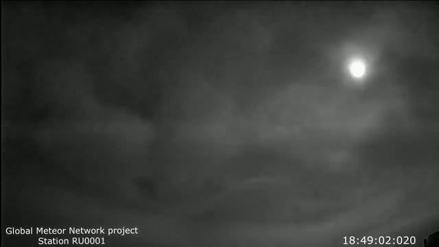 Метеорит пролетает над Краснодарским краем