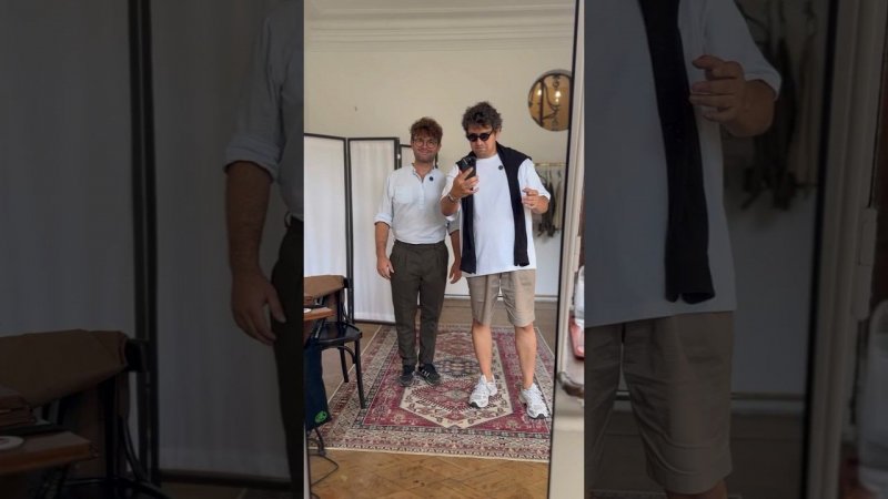 Шью брюки, показываю фокусы