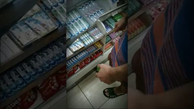 Сходили в магазин за сигаретами смотреть онлайн