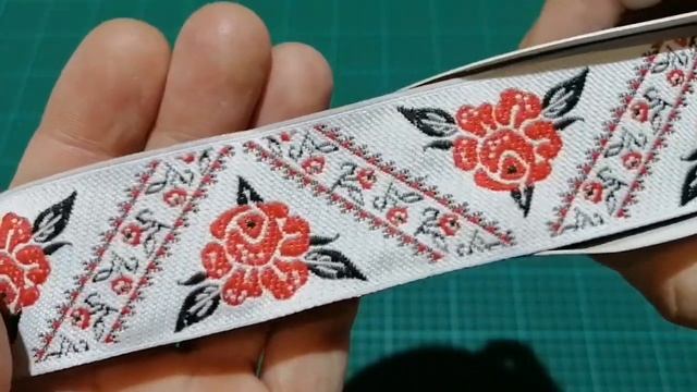 Лента жаккардовая 35 мм "Gamma" DBTRJ-102 10 м - ЦВЕТЫ/ПОЛОСЫ красный/черный смотреть онлайн