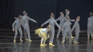 "Стажер". Современный танец.