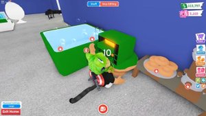Red Cat VS Папа и дочки Games | Adopt Me roblox | Оценка домов. Челлендж ютуберов в Адопт Ми роблок