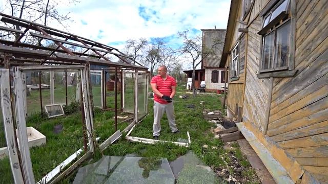 Дела дачные, подрезаем малину, готовимся к хорошему урожаю смотреть онлайн