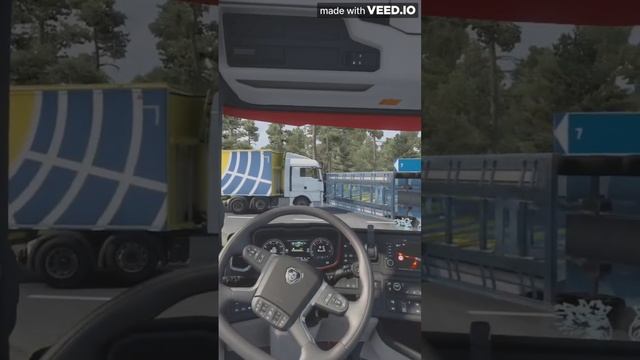 ✔️funny Euro Truck Simulator 2✔️Ляпота. Не говорите по телефону за рулём #short #shorts #funnyvideo