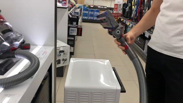 Dyson Multifloor 2+ Тест на мощность всасывания смотреть онлайн