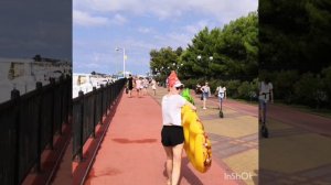 Адлер идём купаться на море