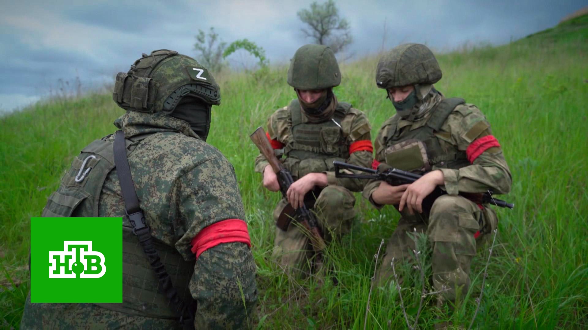 Российские военные в Донбассе бьют по противнику брошенным натовским оружием | «Итоги недели»