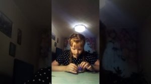 как сделать виноград из лёгкого пластилина ???