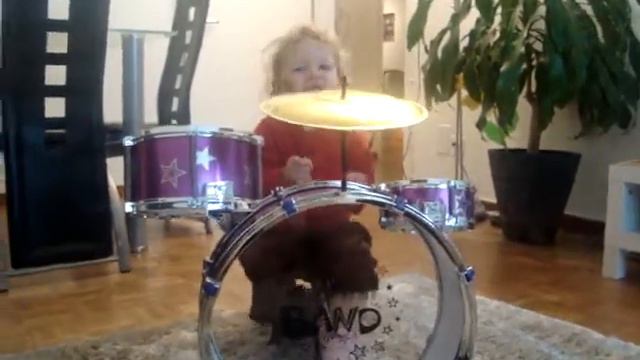 julia fernandes tocando bateria смотреть онлайн