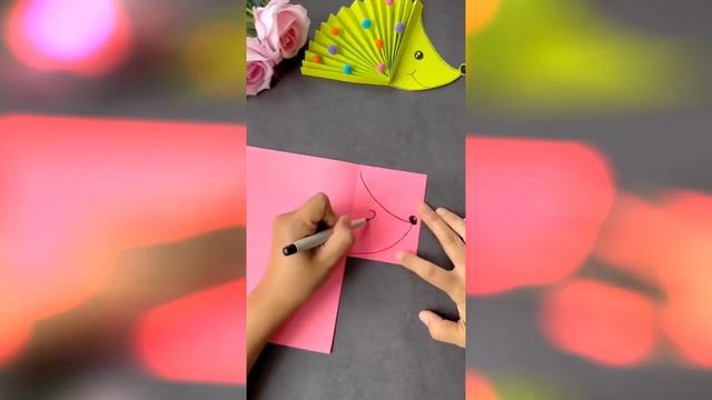 Аплікація « Веселий їжачок»- нетрадиційна техніка ( складання паперу у гармошку) смотреть онлайн