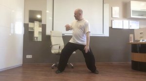 Базовая техника Тайцзи. Два дракона играют с жемчужиной.