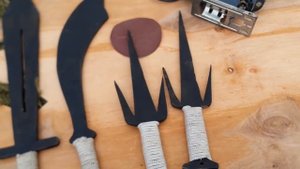 Игрушки из фанеры, мечи ,сабли
