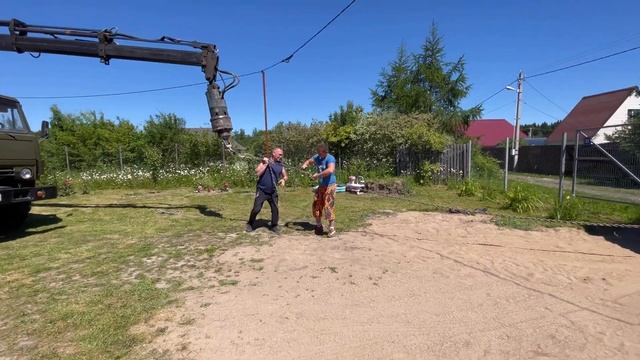15 колец за 2 часа !!!!! Бурение колодца машиной в Московской Области под ?