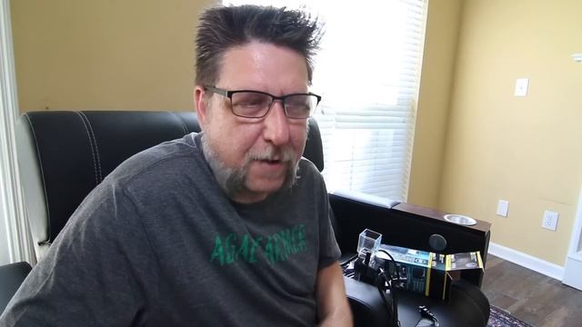 Fluval Mini Protein Skimmer смотреть онлайн