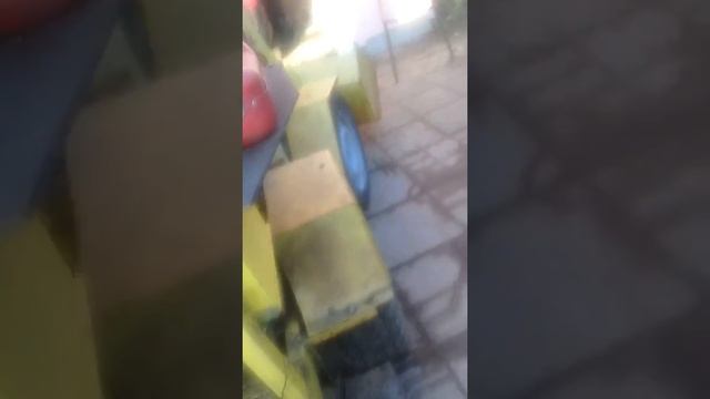 Самодельный фронтальный погрузчик 13 лош.сил смотреть онлайн
