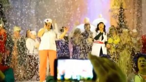 ФИНАЛЬНАЯ СЦЕНА СПЕКТАКЛЯ 2017. Какая ностальгия!! Тот момент, когда зрителей не выгонишь из зала.