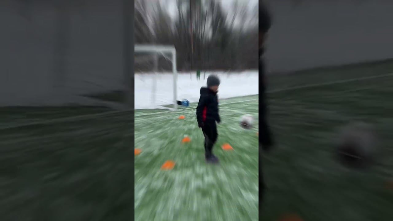 #ЗимаВсердце ❄️ #футбол #вратарь #тренировка # #top #футболист #reels #football #goalkeeper #tiktok