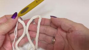Шнурок крючком из 2 петель👍