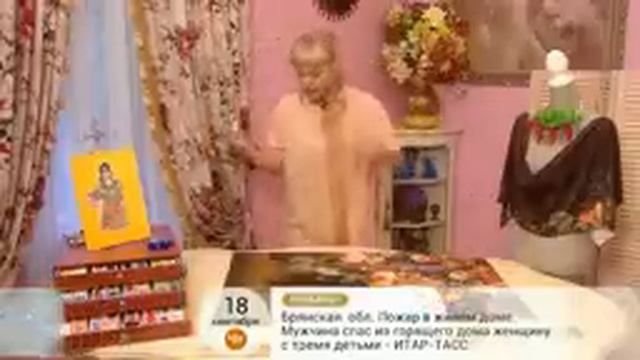 Платье в цветочек смотреть онлайн