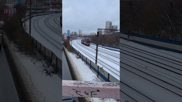 2ТЭ116-1628 следует резервом по перегону Шарташ — Екб-пасс смотреть онлайн